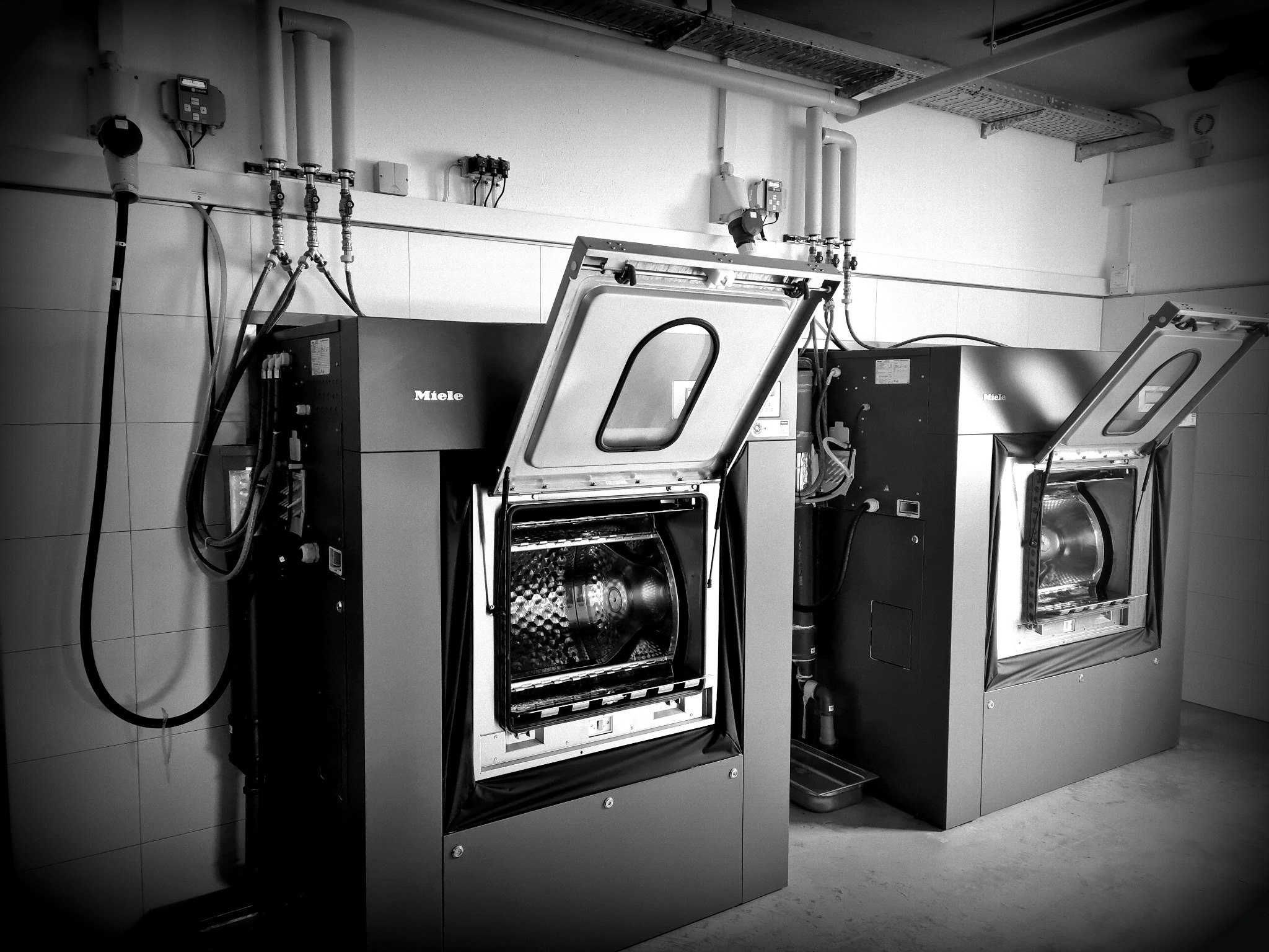 Miele Professional Trennwandwaschmaschinen am Standort ADRG MedClean